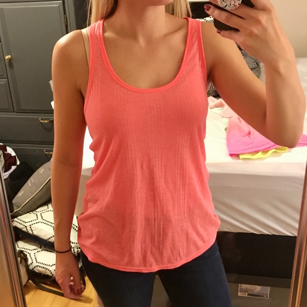 🛍 3 for $15 American Eagle Neon Tank